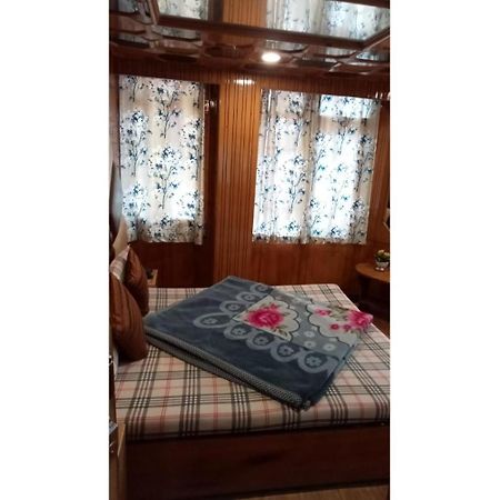 Hotel Doegar, Shimla Buitenkant foto