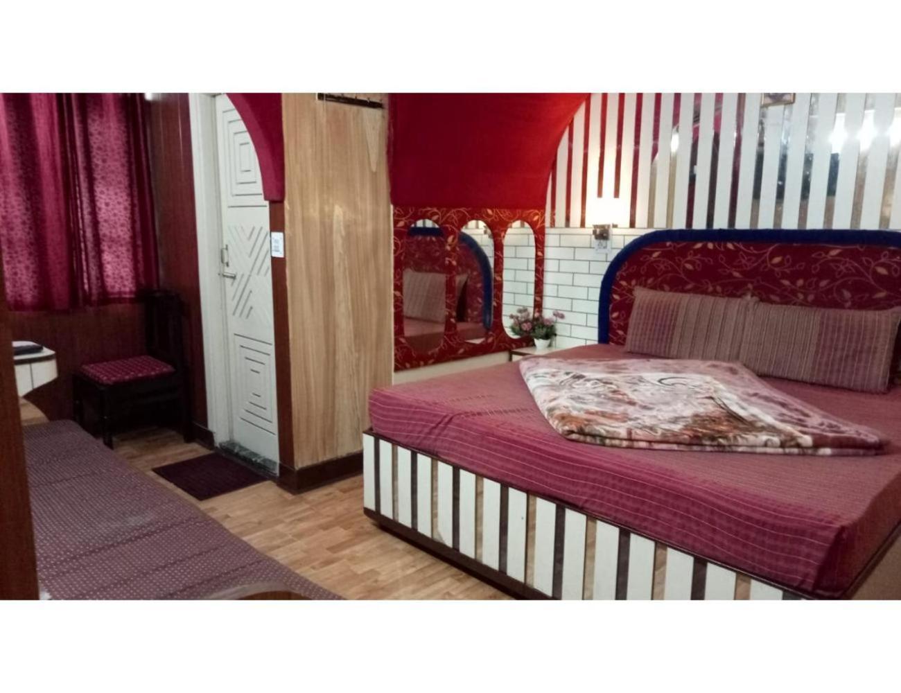 Hotel Doegar, Shimla Buitenkant foto