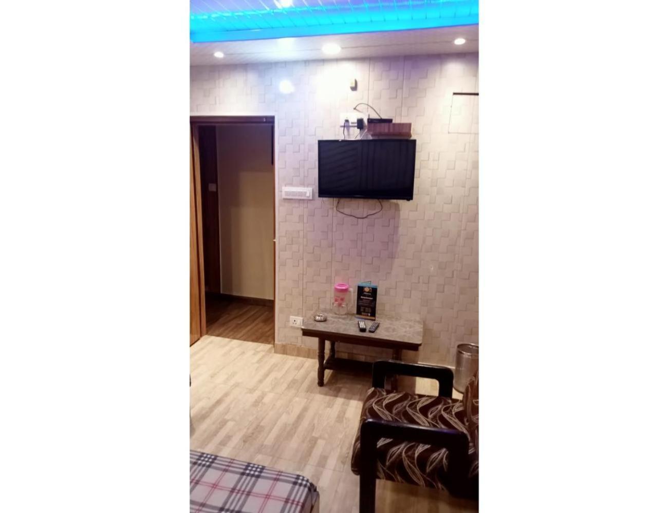 Hotel Doegar, Shimla Buitenkant foto
