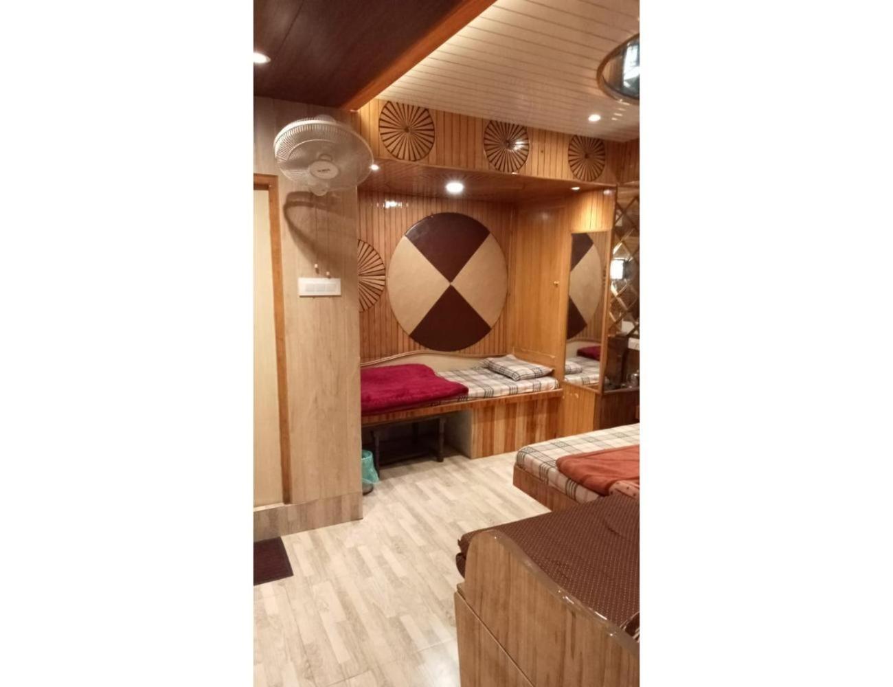 Hotel Doegar, Shimla Buitenkant foto